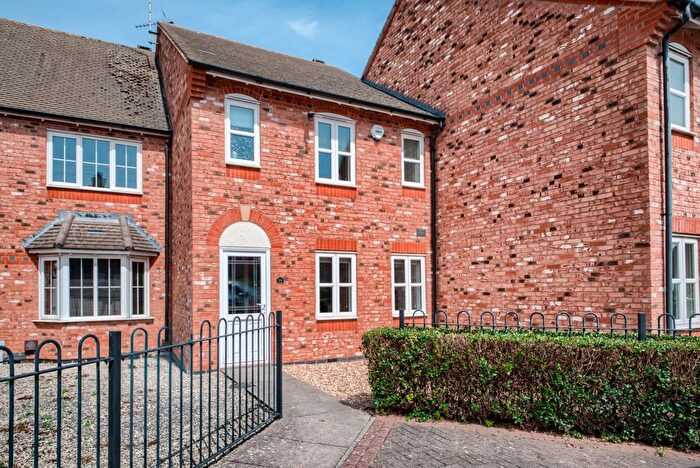 3 Bedroom Terraced House For Sale In Huntington Court Lowes Lane, Wellesbourne, Wellesbourne, CV35