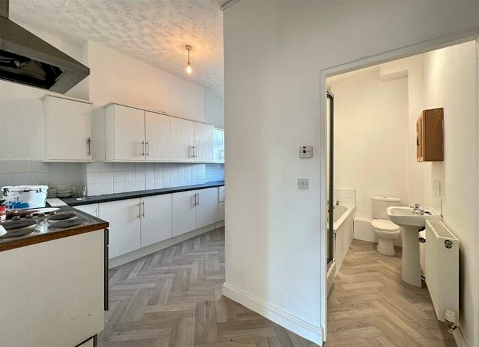 1 Bedroom Flat To Rent In Market Square, Millom, LA18