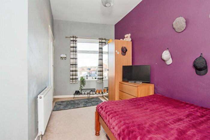 3 Bedroom Terraced House For Sale In Aketon Road, Cutsyke, Castleford, WF10