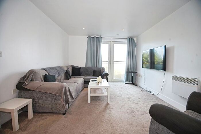1 Bedroom Flat For Sale In Great Ormes House, Ferry Court, Cardiff Bay, CF11