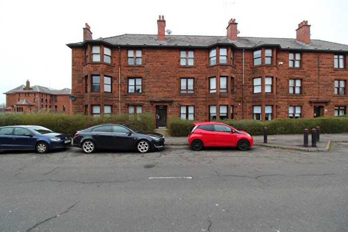 2 Bedroom Flat To Rent In Paisley Road West, Glasgow, G52