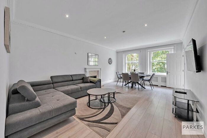 Studio To Rent In Beaufort Gardens, London, SW3