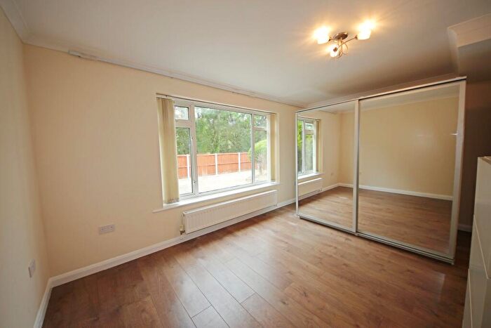 2 Bedroom Detached Bungalow To Rent In Kinson Road, Bournemouth, BH10