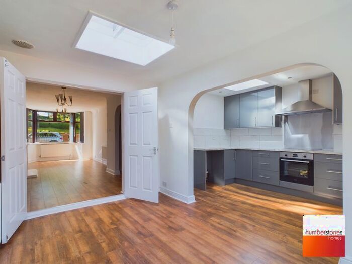 3 Bedroom Semi-Detached House To Rent In Ridgacre Lane, Quinton, Birmingham, B32