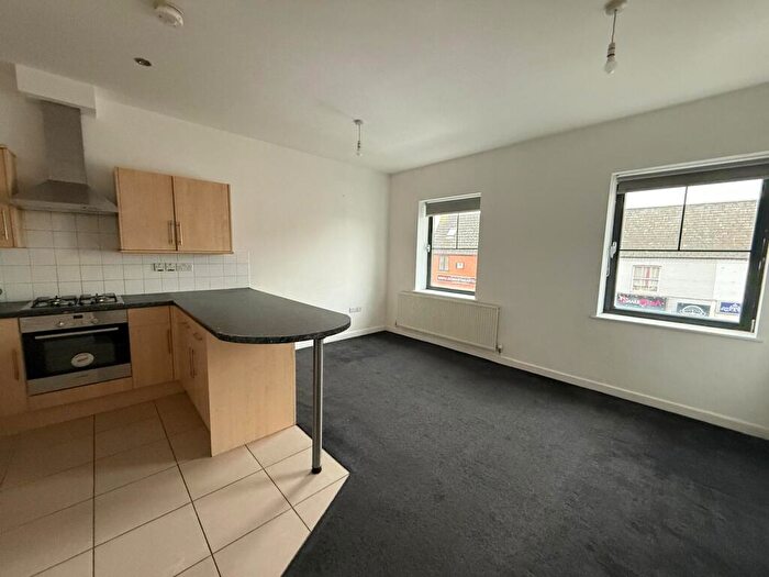 2 Bedroom Flat To Rent In Cambridge Street, Aylesbury, HP20
