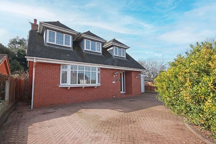 3 Bedroom Detached House For Sale In Radnor Drive, Southport, Merseyside, PR9