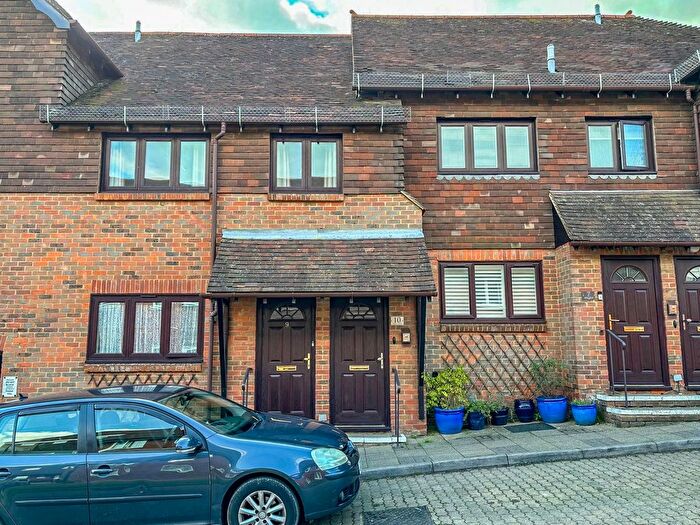 1 Bedroom Flat For Sale In St Martins Way, Battle, TN33