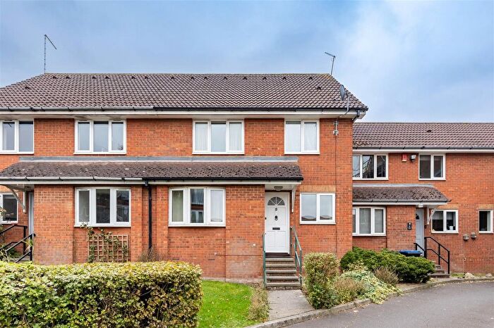2 Bedroom Terraced House For Sale In Eagle Close, Waltham Abbey, EN9