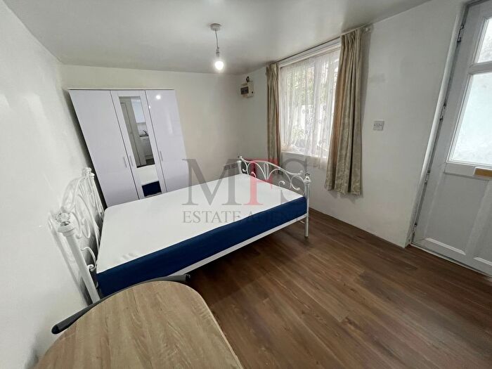 1 Bedroom Studio To Rent In Church Avenue, Southall, UB2