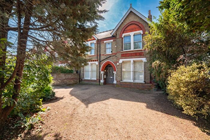 1 Bedroom Flat For Sale In Castlebar Road, Ealing, W5