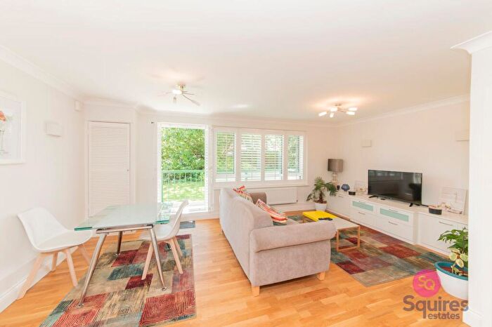 2 Bedroom Flat For Sale In Holders Hill Road, Foreland Court Holders Hill Road, NW4
