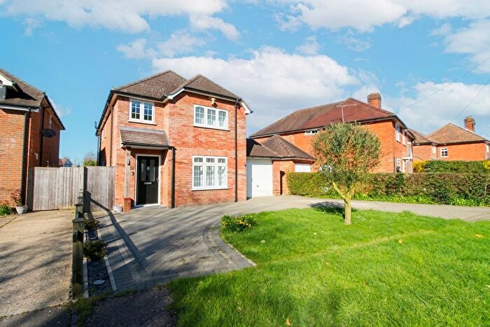 4 Bedroom Property For Sale In Beech Tree Road, Holmer Green, HP15