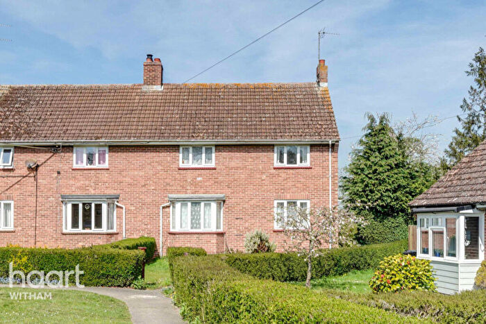 3 Bedroom Semi-Detached House For Sale In Norman Hill, Terling, CM3