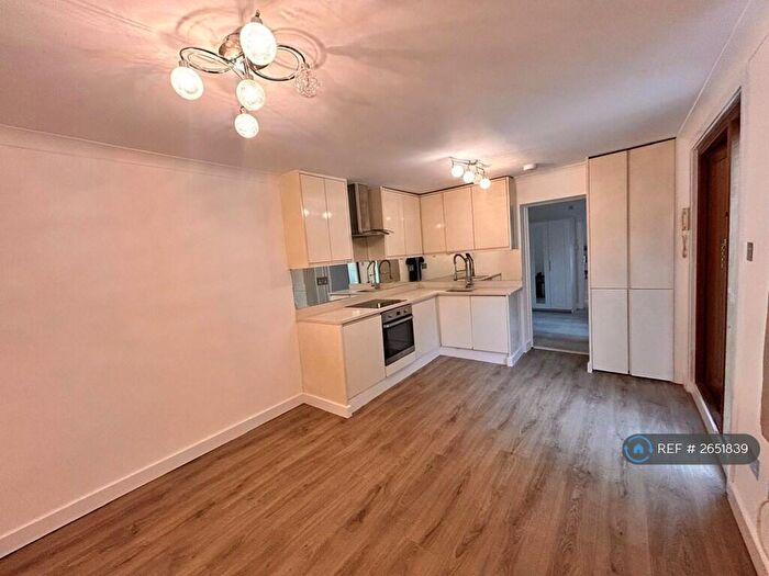 1 Bedroom Flat To Rent In Battersea Rise, London, SW11