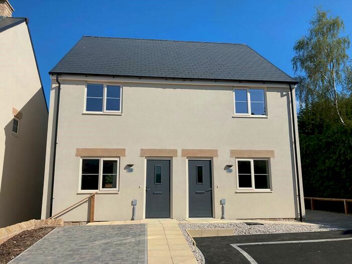 2 Bedroom Semi-Detached House For Sale In Whitelea Lane, DE4