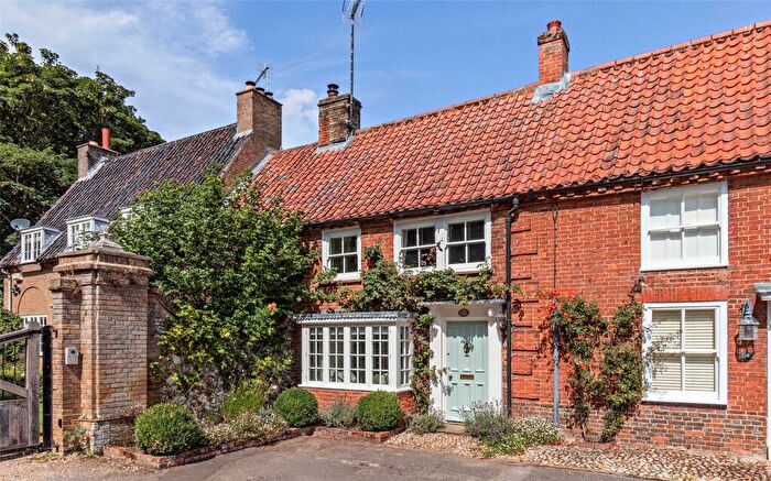 2 Bedroom Terraced House For Sale In Market Place, Burnham Market, King's Lynn, Norfolk, PE31