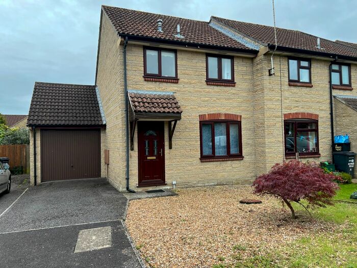 3 Bedroom Semi-Detached House To Rent In Priory Mead, Bruton, BA10