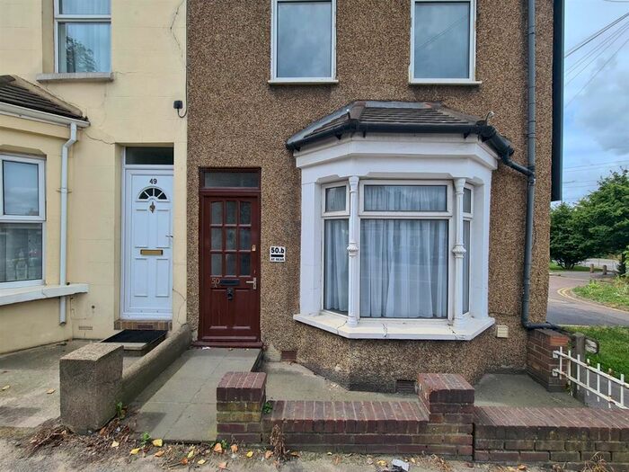 1 Bedroom Flat To Rent In Stonebridge Road., Northfleet, Gravesend, DA11