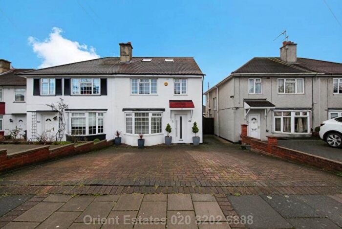 5 Bedroom Semi Detached House For Sale In Layfield Crescent, London, NW4