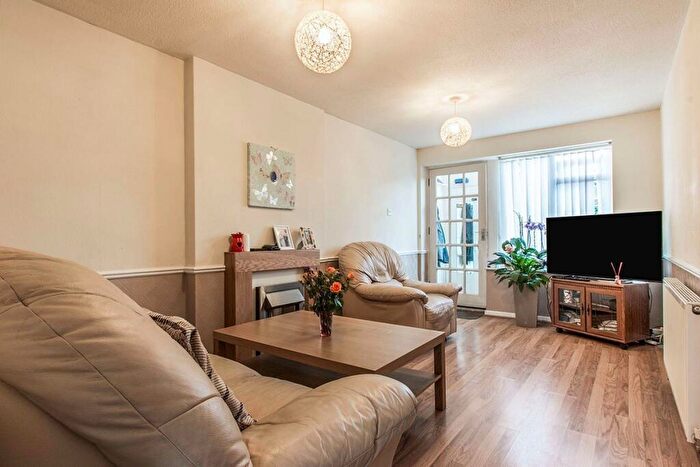 1 Bedroom Maisonette To Rent In Chalner Avenue, Morley, Leeds, West Yorkshire, LS27