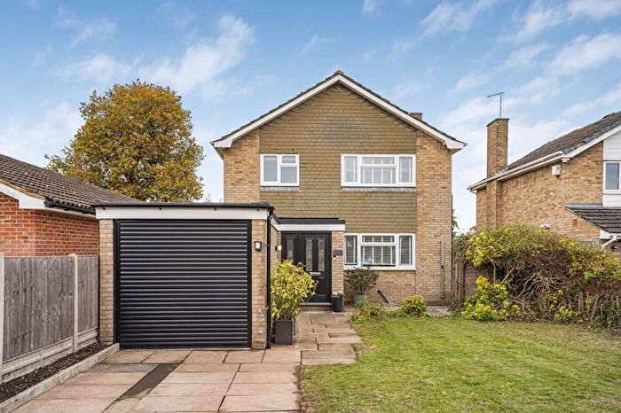 3 Bedroom House For Sale In Postwood Green, Hertford, SG13