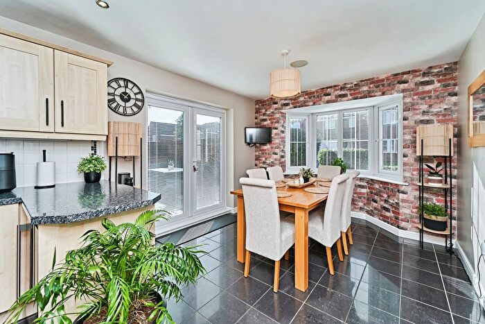 5 Bedroom Detached House For Sale In Old College Drive, Wednesbury, WS10