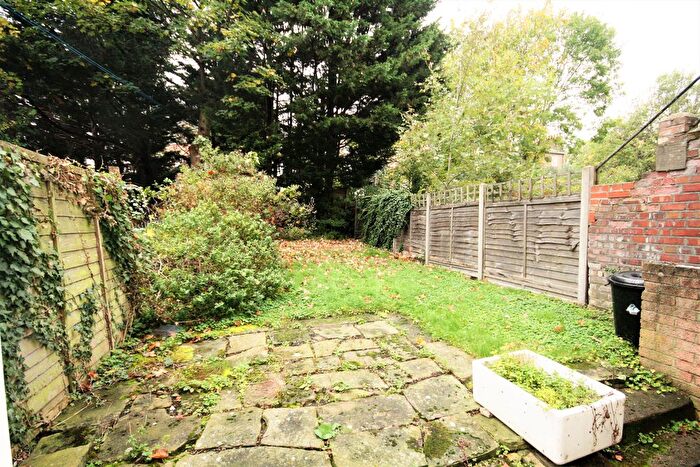 1 Bedroom Flat To Rent In Woodstock Road, London, N4