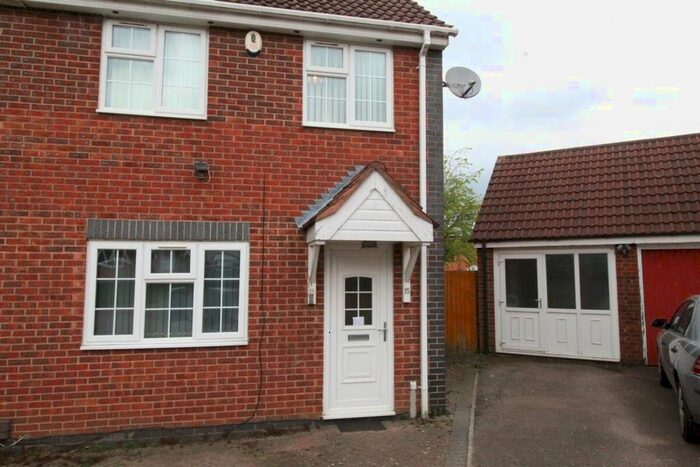 3 Bedroom Semi-Detached House To Rent In Trefoil Close, Leicester, LE5