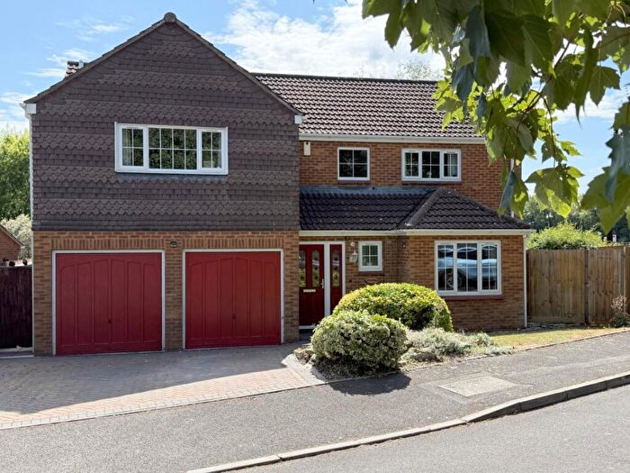 5 Bedroom House For Sale In Merrifield Road, Ford, Salisbury, SP4
