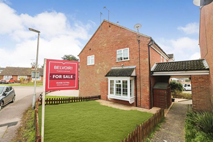 2 Bedroom Cluster House For Sale In Old School Close, Codicote, Herts, SG4