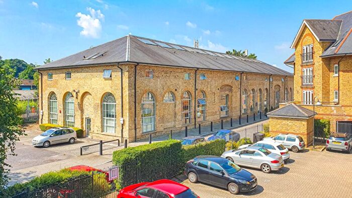 1 Bedroom Duplex To Rent In The Carriages, Ware, SG12