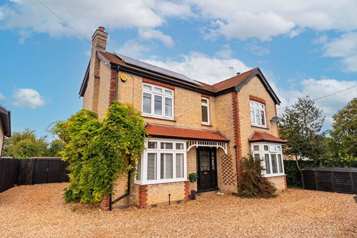 5 Bedroom Detached House For Sale In Earith Road, Willingham, CB24