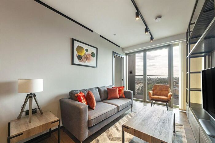 1 Bedroom Flat To Rent In Hewett Street, Shoreditch, EC2A