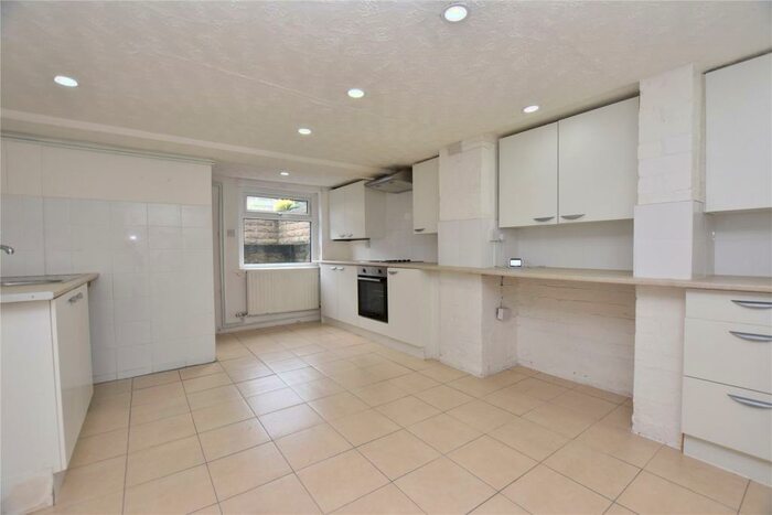 2 Bedroom Terraced House To Rent In Cross Flatts Street, Leeds, LS11