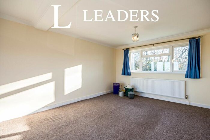 2 Bedroom Apartment To Rent In Warren Road, Guildford, GU1