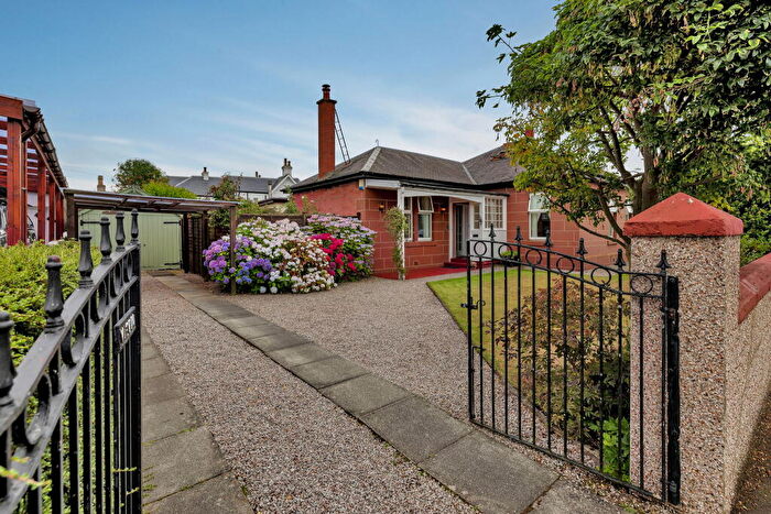 3 Bedroom Detached Bungalow For Sale In Whinfield Avenue, Prestwick, South Ayrshire, KA9
