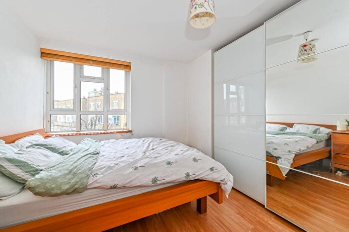 1 Bedroom Flat To Rent In Papworth Gardens, Islington, London, N7