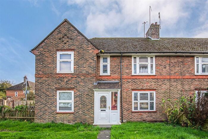 3 Bedroom Flat To Rent In The Highway, Brighton, BN2