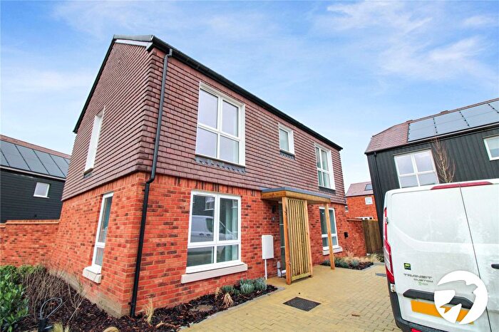 3 Bedroom Detached House To Rent In Colemans Close, Alkerden, Ebbsfleet Valley, Swanscombe, DA10