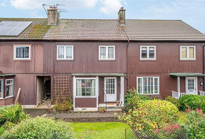 3 Bedroom Terraced House For Sale In Humbie Terrace, Aberdour, KY3