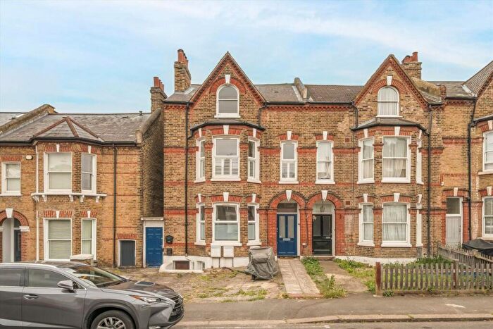 2 Bedroom Flat For Sale In Friern Road, East Dulwich, SE22