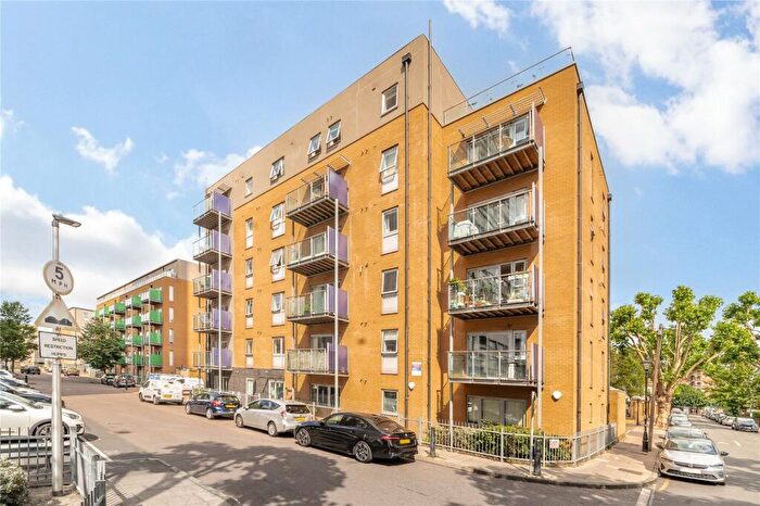 2 Bedroom Flat To Rent In Ellison Apartments, Merchant Street, Bow, London, E3