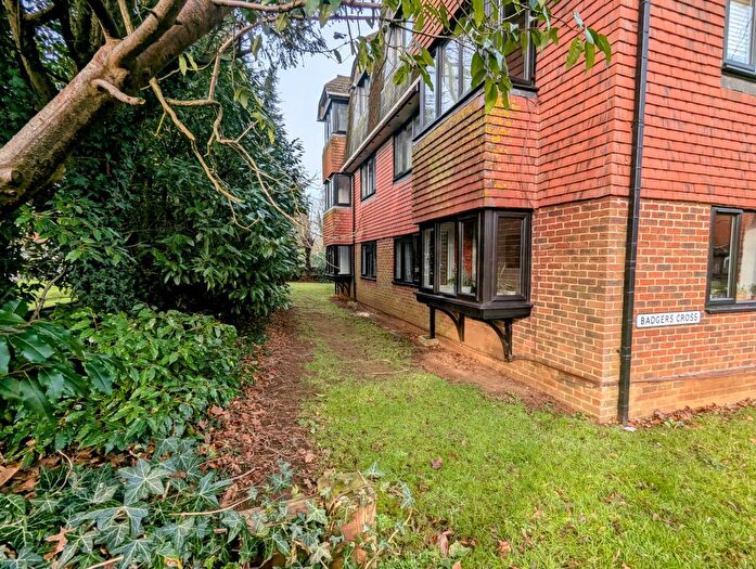 1 Bedroom Flat To Rent In Portsmouth Road, Milford, GU8