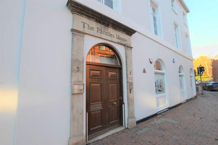 2 Bedroom Flat To Rent In Nevill Street, Tunbridge Wells, TN2