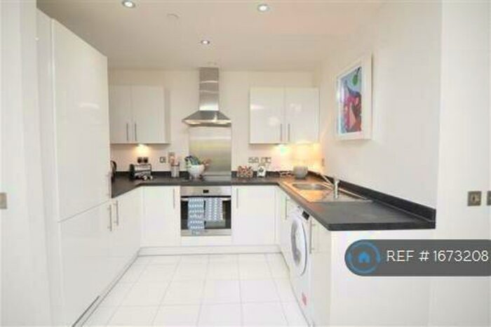 2 Bedroom Flat To Rent In Essex County Cricket Ground, Chelmsford, CM2