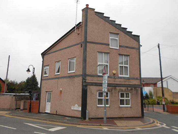 4 Bedroom House To Rent In Brook Street, Rhosllanerchrugog, Wrexham, Clwyd, LL14