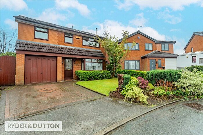 4 Bedroom Detached House To Rent In Applewood, Chadderton, Oldham, Greater Manchester, OL9