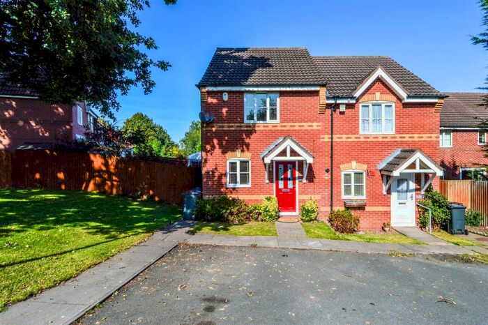 2 Bedroom Semi-Detached House To Rent In Slingfield Road, Northfield, Birmingham, West Midlands, B31