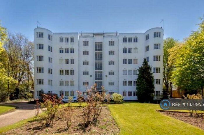 2 Bedroom Flat To Rent In London, London, N10