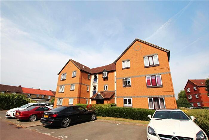 Studio To Rent In Swaythling Close, Edmonton, London, N18